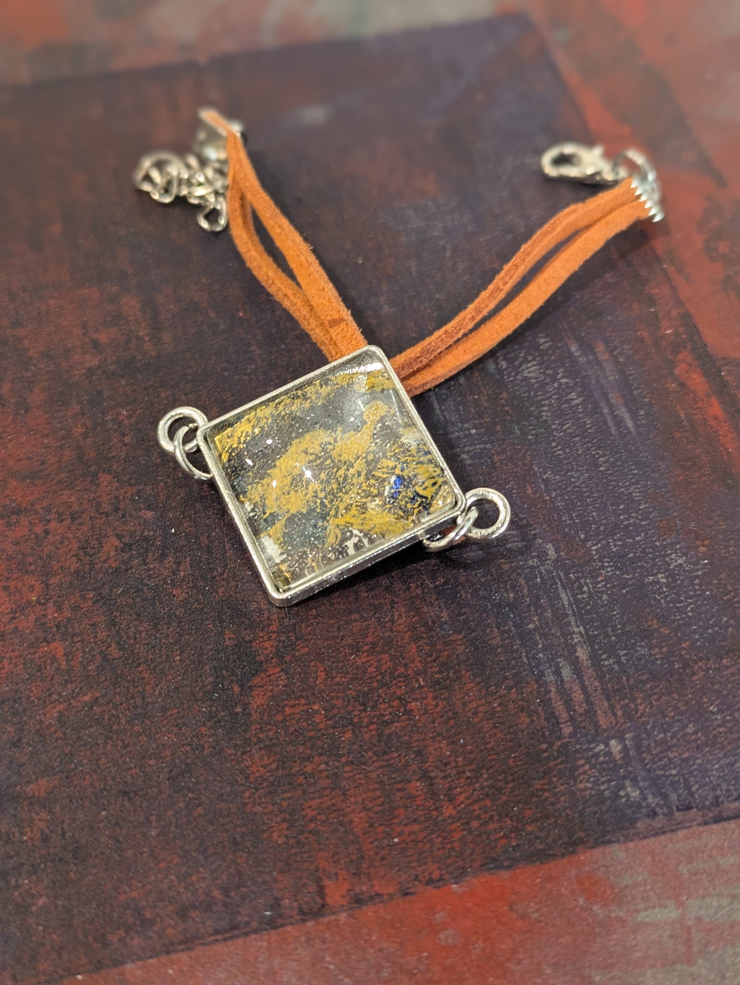 Bracelet with leather strap