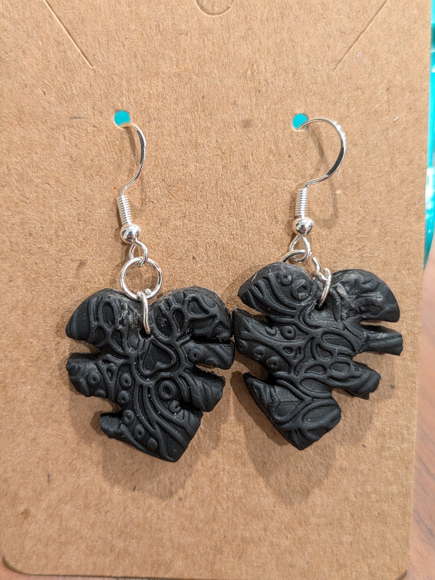 Leaf earrings